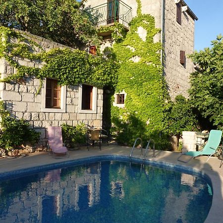 Holiday Home Villa Kastel Zrnovo Екстер'єр фото