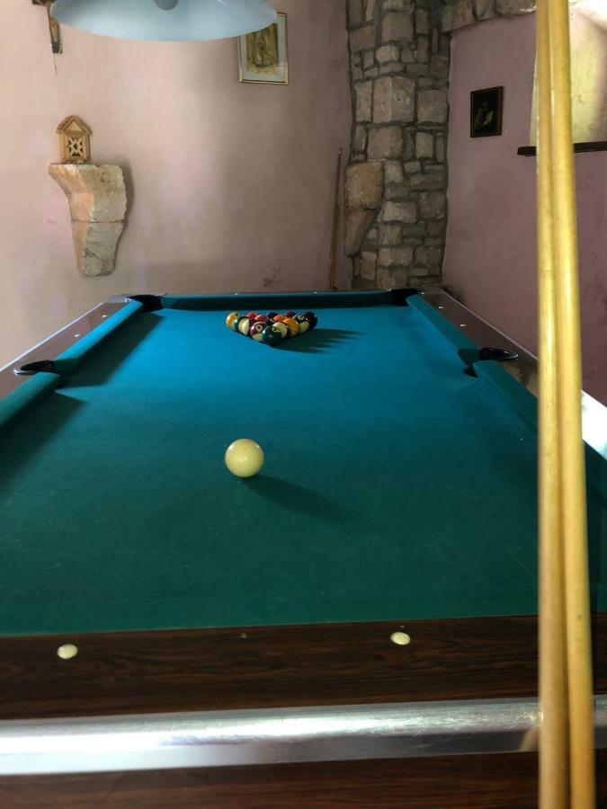 Holiday Home Villa Kastel Zrnovo Екстер'єр фото